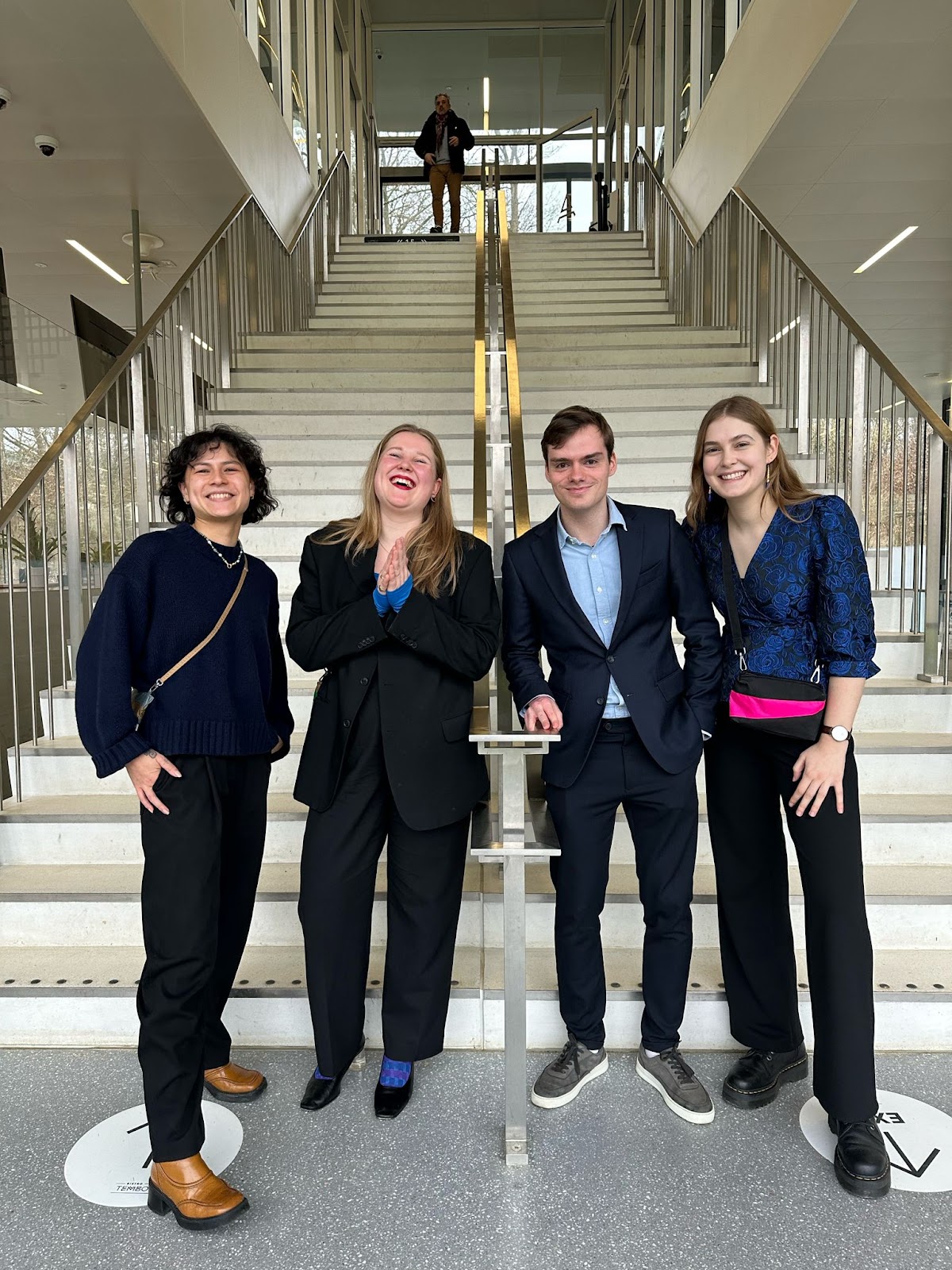 Bestuur Jong VNK (V.l.n.r. Laetitia, Roísín, Raphaël en Rosa. Lisanne en Bram zullen deze zomer het bestuur verlaten)