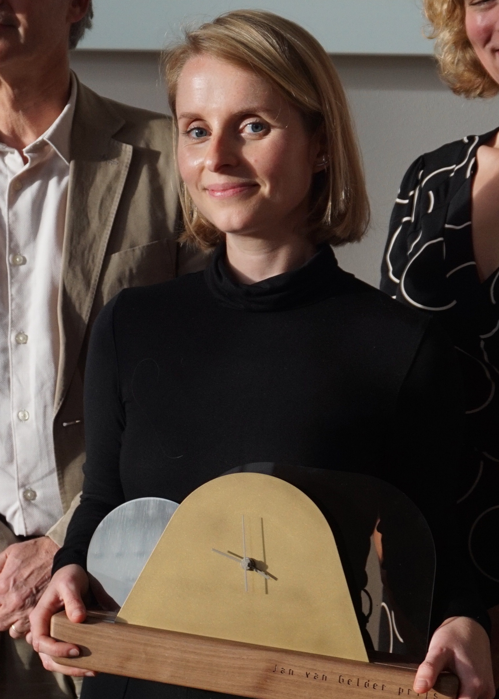 Frouke van Dijke, winnaar Jan van Gelderprijs 2022 (voor publicatie 'Breitner en Israels: Vriendschap en rivaliteit,' (Kunstmuseum Den Haag/Zwolle: WBOOKS), 2020. Foto: Lotte Bosch