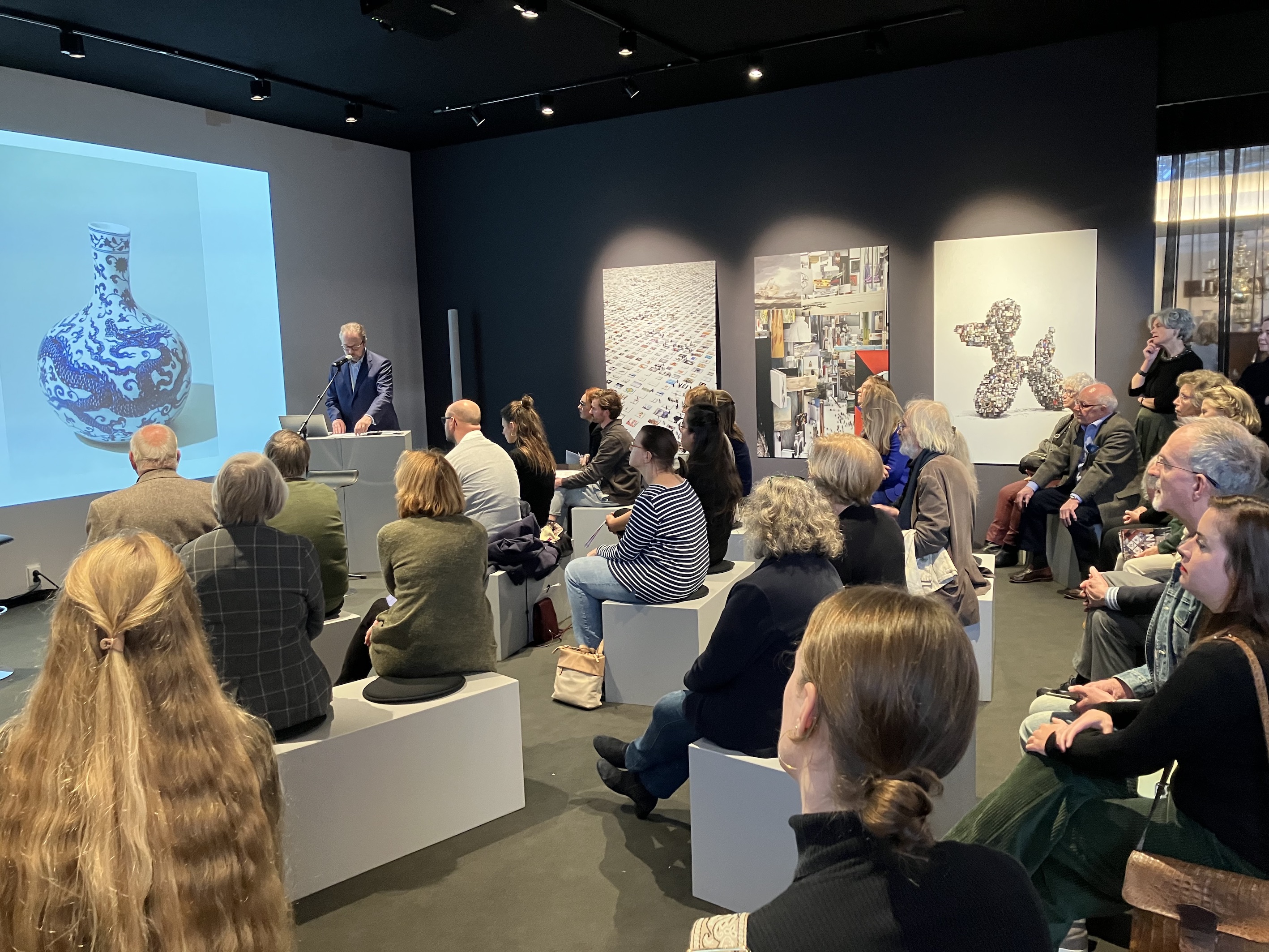 Mini-masterclass door Antoon Ott over grootverzamelaar Nanne Ottema op het PAN Podium vorig jaar